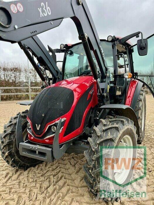 Valtra A75 Traktory