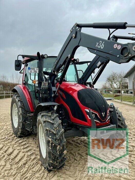Valtra A75 Traktory