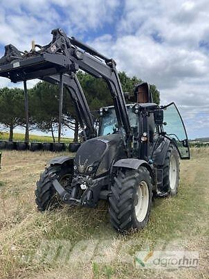 Valtra N134 ACTIVE Traktory