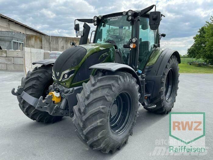 Valtra N175A Traktory