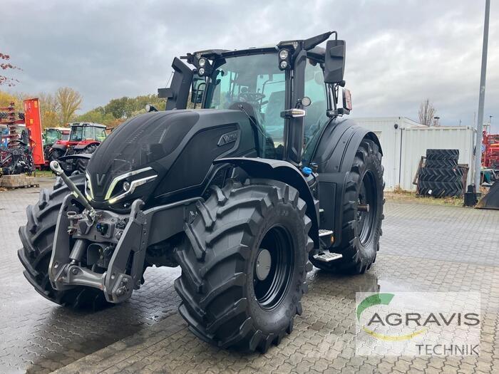 Valtra Q 305 1A9 Traktory