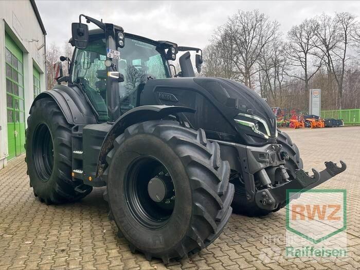 Valtra Q305 Traktory