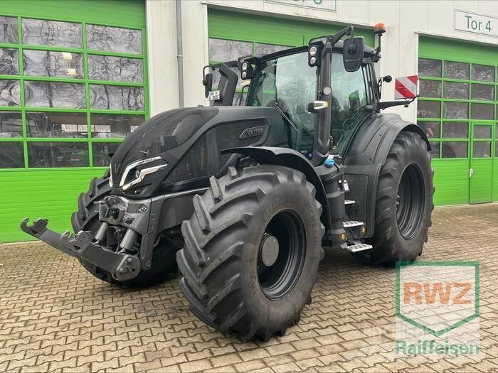 Valtra Q305 Traktory