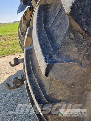 Valtra S394 Traktory