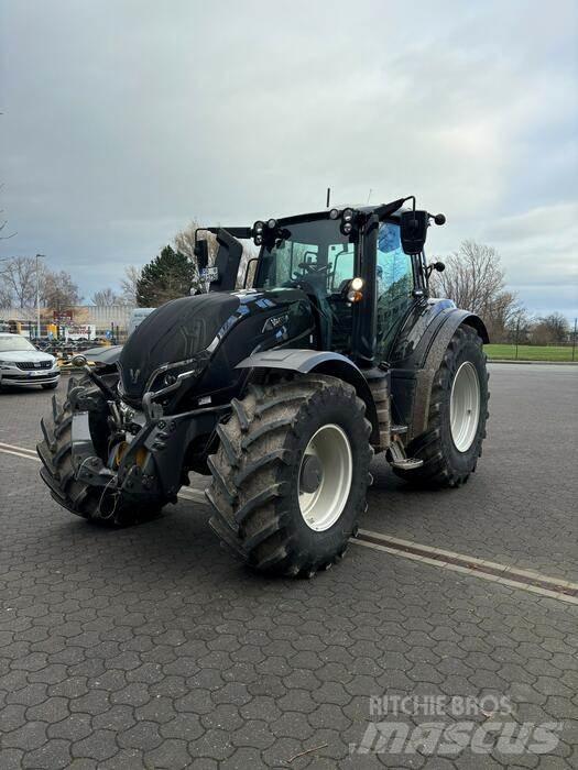 Valtra T 175 ED Traktory