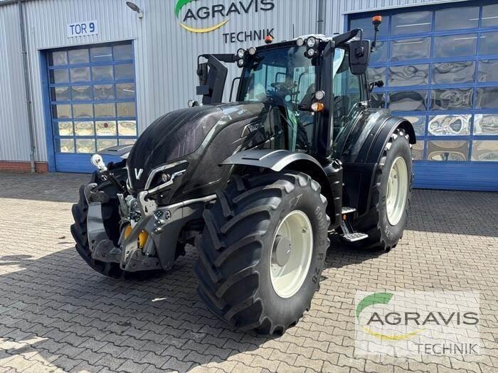 Valtra T 235 D 2A1 Traktory