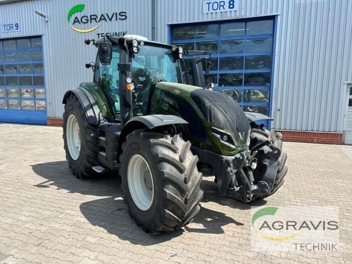 Valtra T 235 D 2A1 Traktory