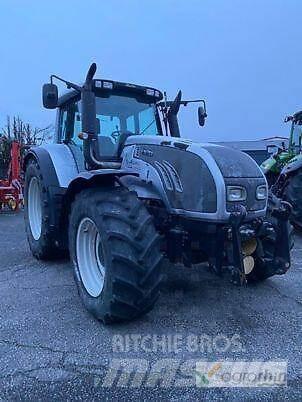 Valtra T172 HITECH Traktory