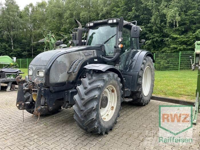 Valtra T202D Traktory