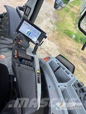 Valtra T234 VERSU Traktory