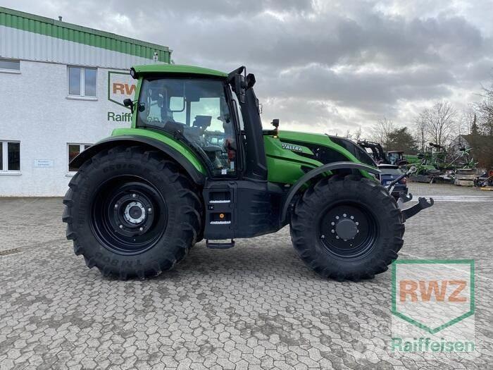 Valtra T235V Traktory