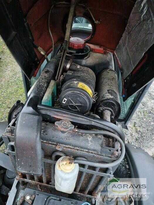 Yanmar EF 235 H Traktory