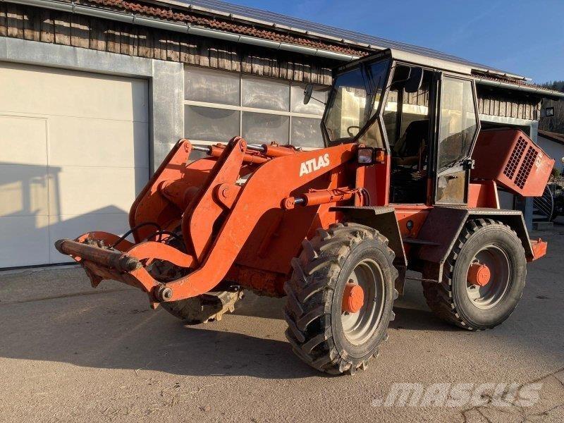 Atlas AR 82 E Kolesové nakladače