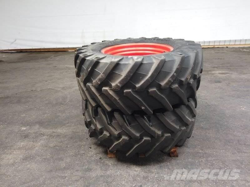 BKT 540 / 65 R30 Pneumatiky, kolesá a ráfiky