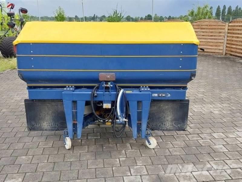 Bogballe M2W Rozmetadlá maštaľného hnoja