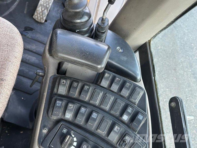 CASE 721 E Kolesové nakladače