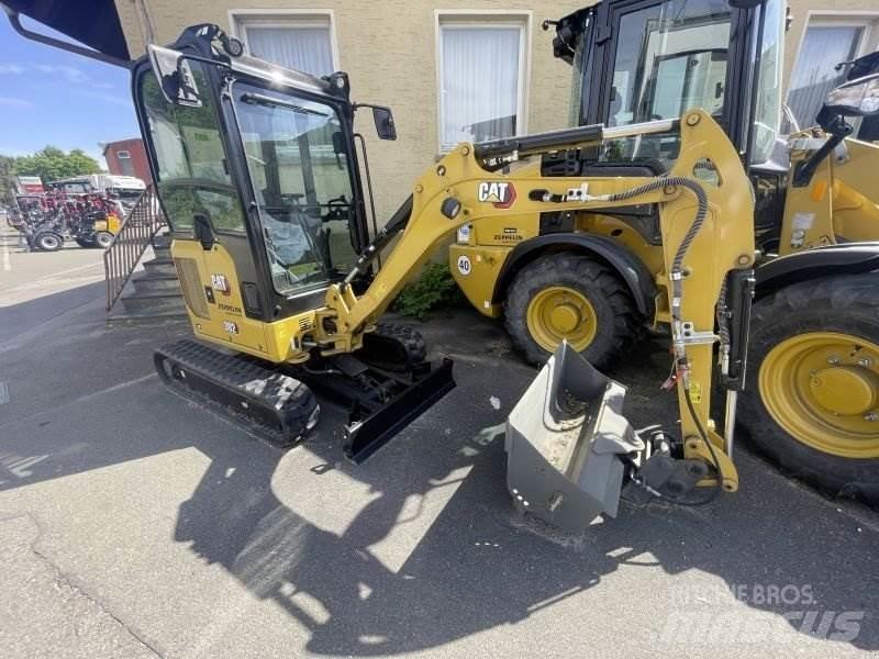 CAT 302CR-05A Mini rýpadlá < 7t
