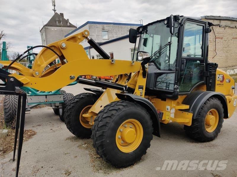 CAT 907 Kolesové nakladače