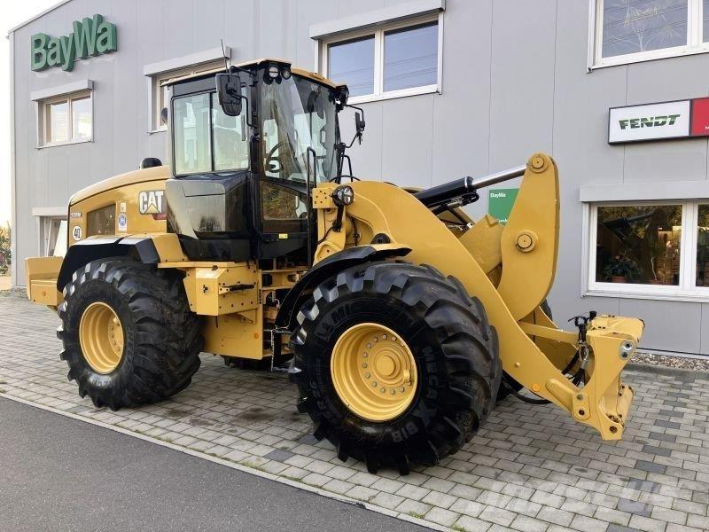 CAT 938M Kolesové nakladače