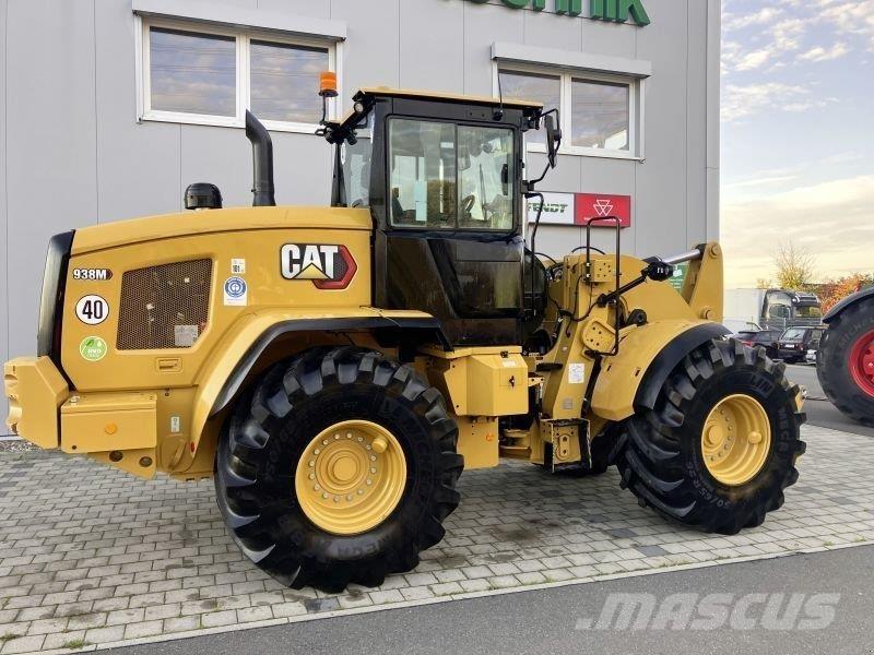 CAT 938M Kolesové nakladače