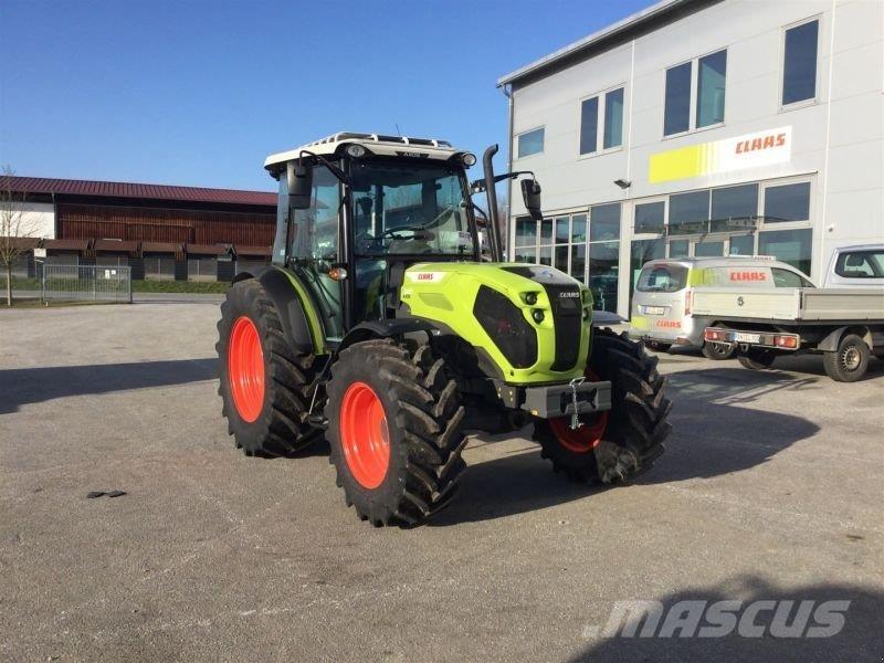 CLAAS AXOS 240 Traktory