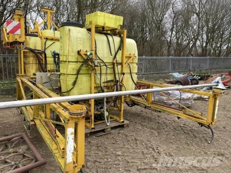 Dubex 1200l Rozmetadlá maštaľného hnoja
