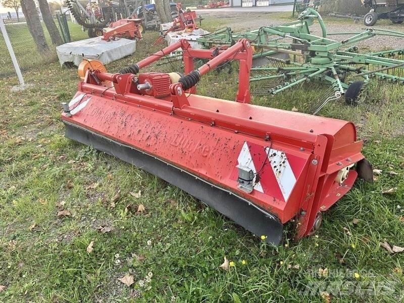 Dücker UM 30 Obracače kompostu