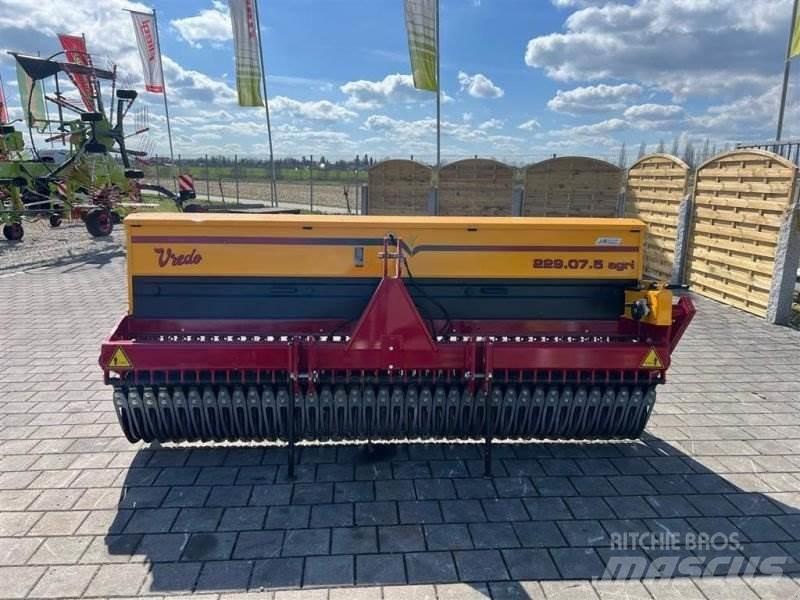  DX 229 Mechanické sejačky