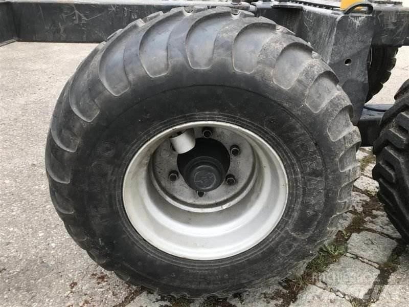  FB 63 T Stínacie harvestory