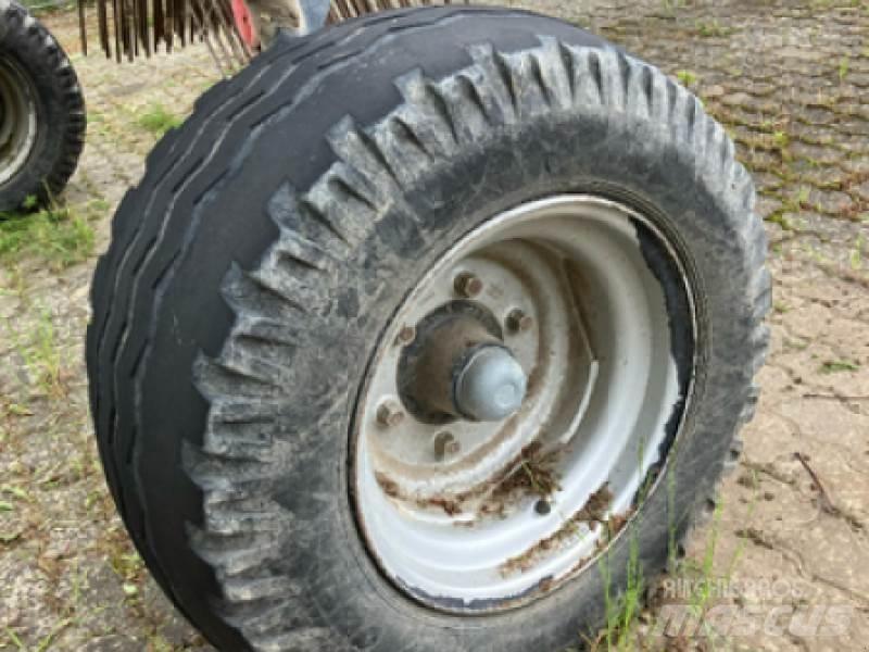 Fella TS 10055 Riadkovače