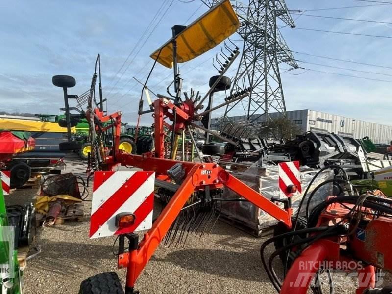 Fella TS 1402 Riadkovače