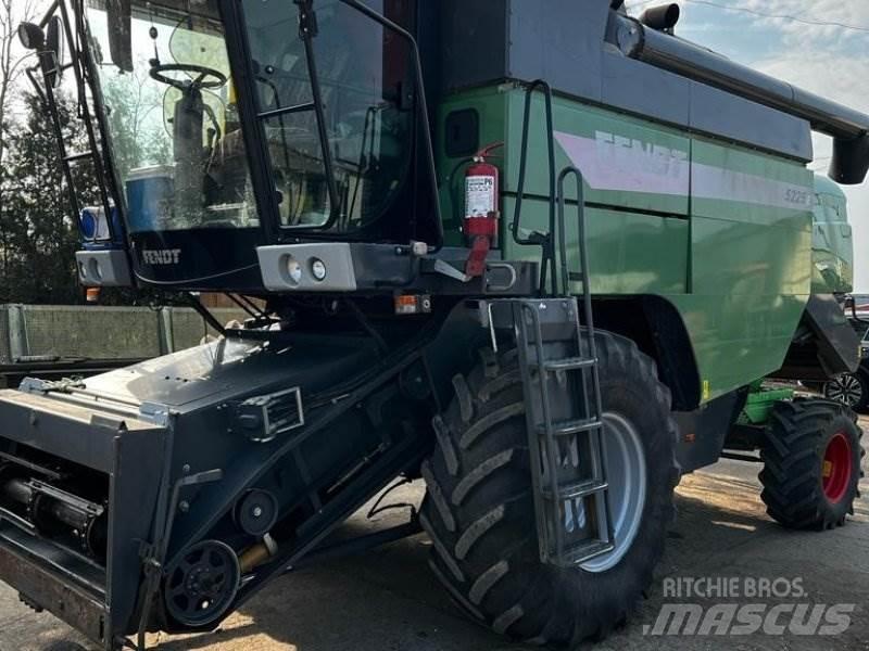 Fendt 5225 E Kombinované zberacie stroje