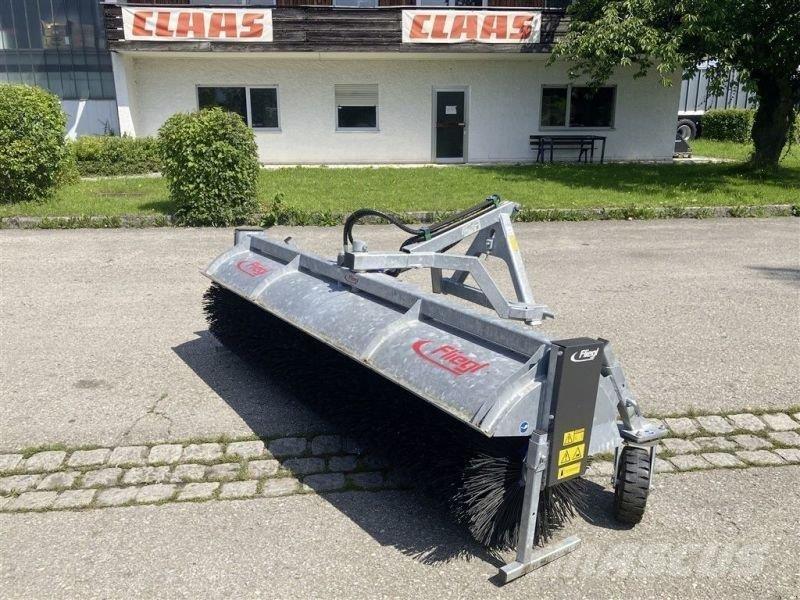Fliegl TYP 700 Zametacie stroje
