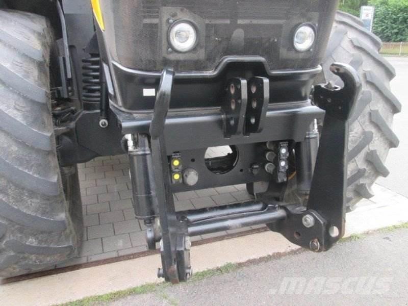 JCB 8330 Traktory
