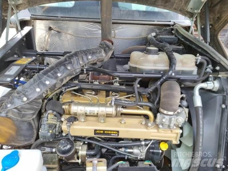JCB TM 220 Kolesové nakladače