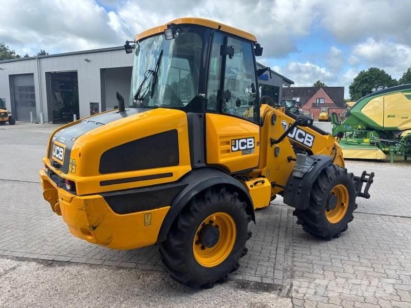 JCB TM 220 Kolesové nakladače