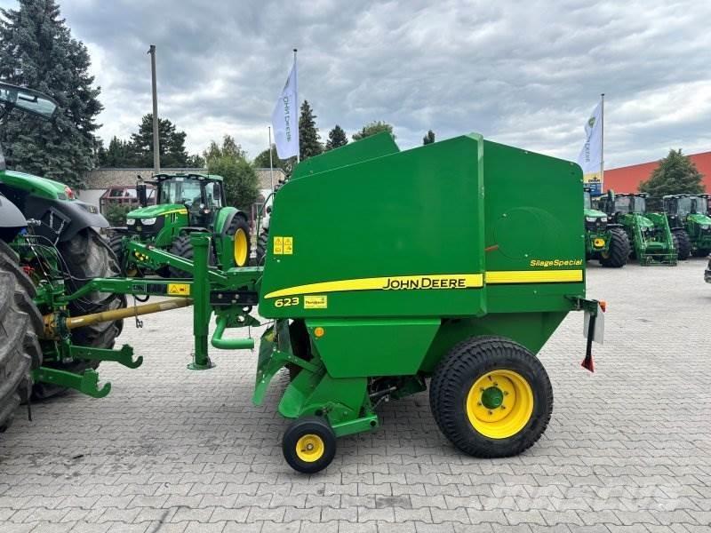 John Deere 623 Lisy na okrúhle balíky
