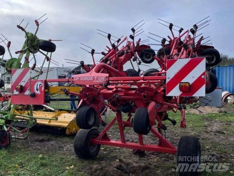 Kuhn GF 10802 Obracače a zhrabovače sena