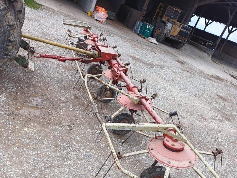 Kuhn GF 671 Obracače a zhrabovače sena