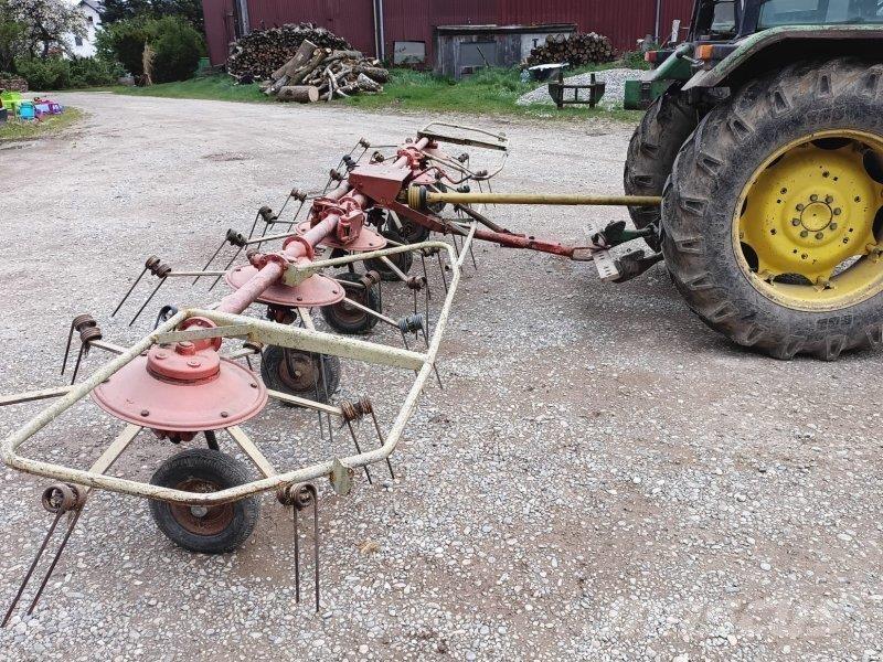 Kuhn GF 671 Obracače a zhrabovače sena