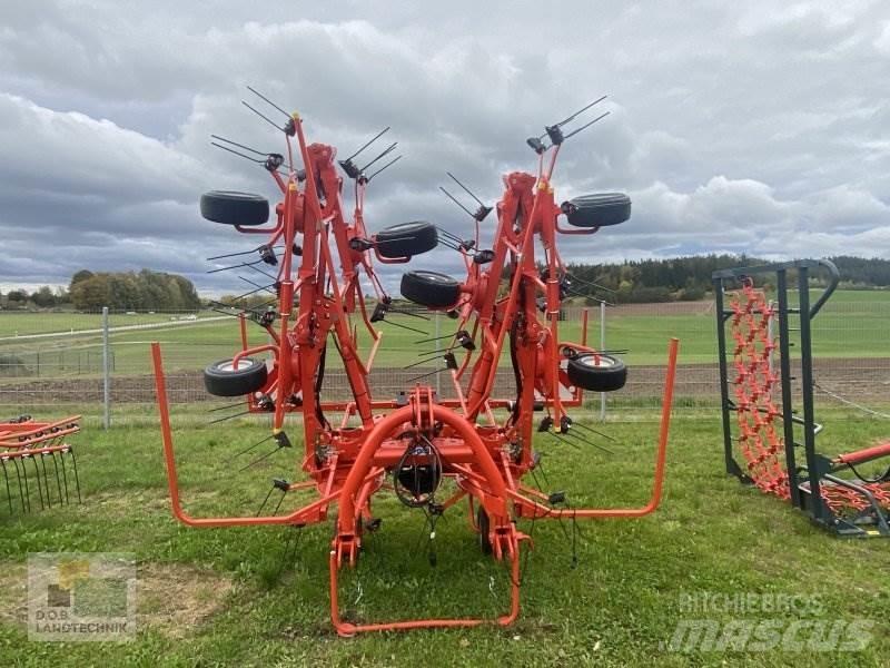 Kuhn GF 8700 Obracače a zhrabovače sena