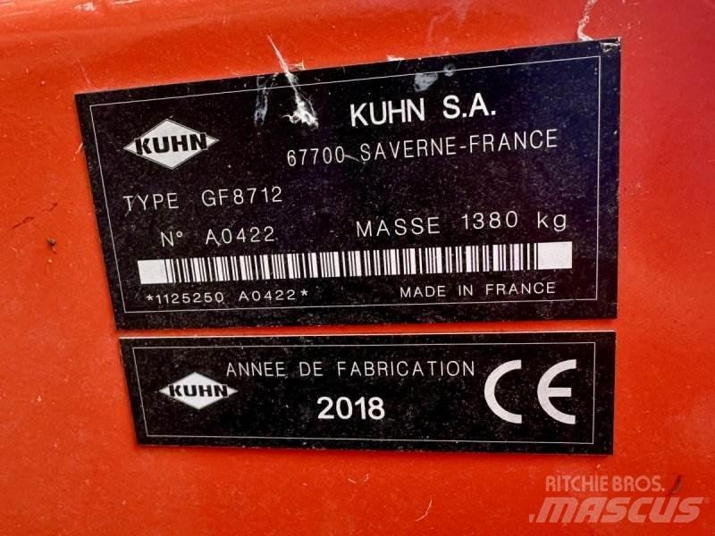 Kuhn GF 8712 Obracače a zhrabovače sena