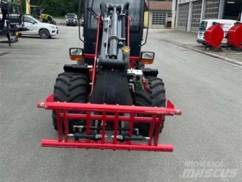 Thaler 3448 T Šmykom riadené nakladače