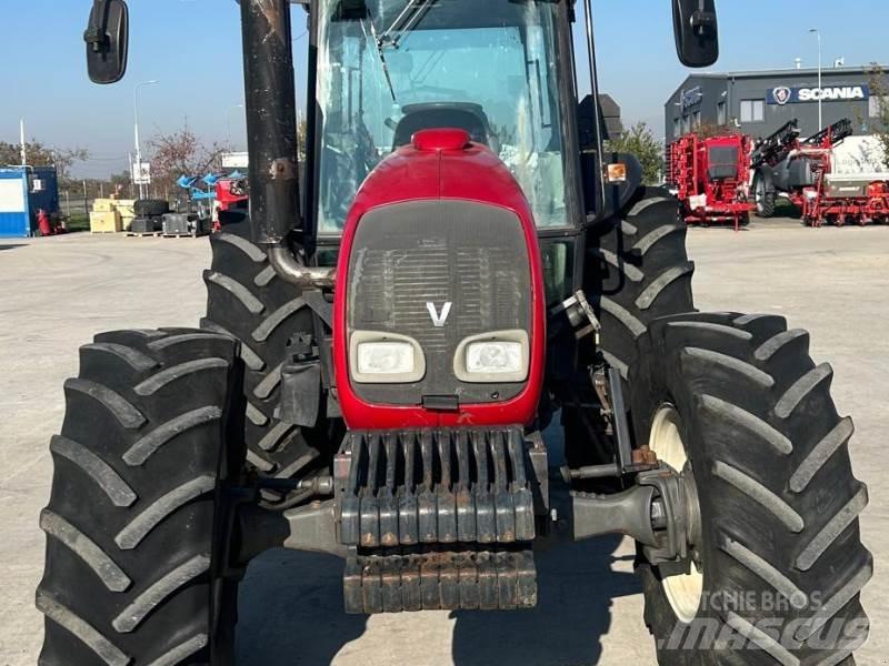 Valtra A93 H Traktory