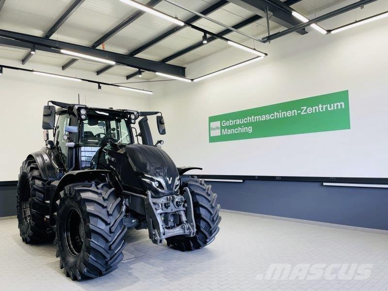 Valtra Q285 Traktory