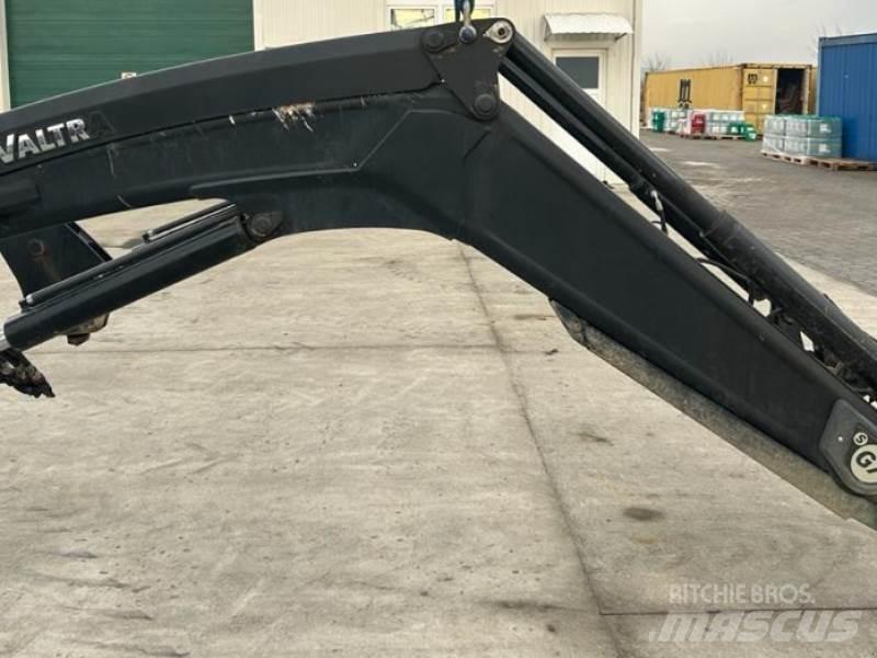 Valtra T234 A Traktory