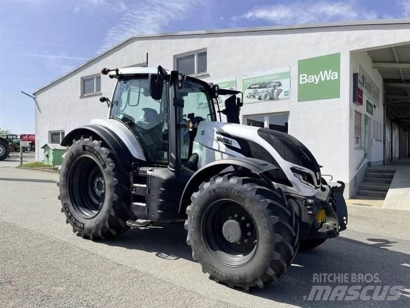 Valtra T235D Traktory