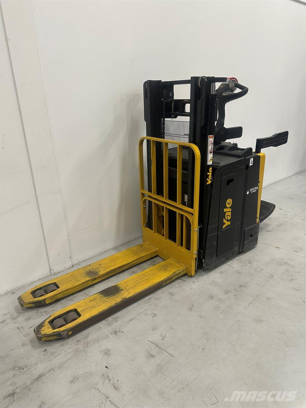 Yale MP20XD Samohybné vozíky