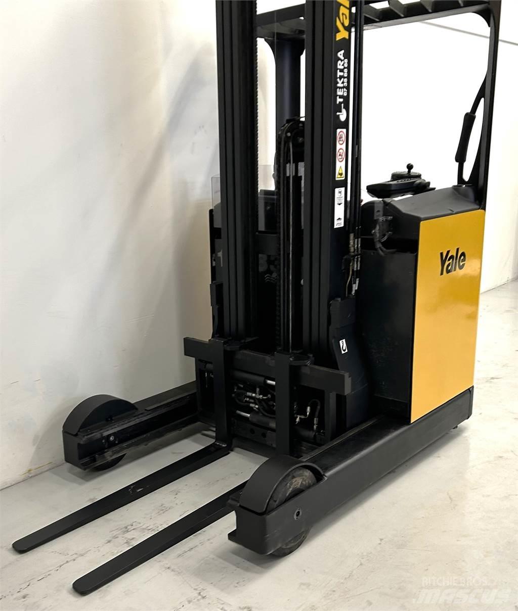 Yale MR16 Retraky