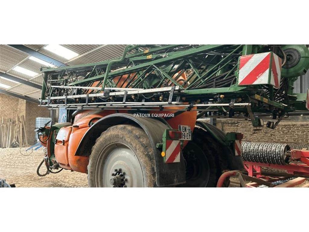 Amazone UX5200 Ťahané postrekovače
